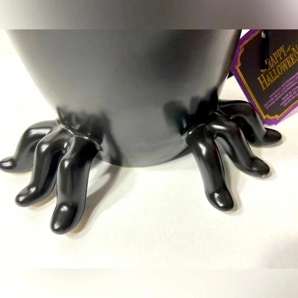 Creepy Spider Legs Mug  - Happy Halloween Mug - BNWT - Picture 8 of 8